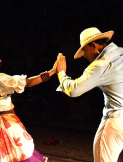 04 ESTAÇÃO 'Trilhas da Amazônia' Por do Som