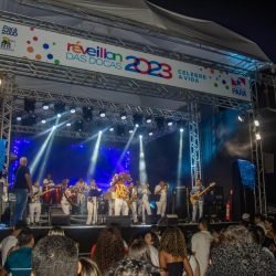 Milhares de pessoas participam do Réveillon da Estação das Docas