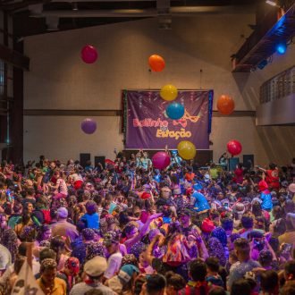 Bailinho da Estação das Docas leva centenas de pessoas ao complexo turístico de Belém