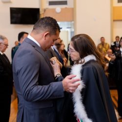 Presidente da OS Pará 2000 recebe medalha de Mérito do TJPA, por gestão da Estação das Docas e outros complexos turísticos