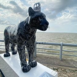 Estação das Docas recebe cinco obras da “Jaguar Parade Belém 2025”