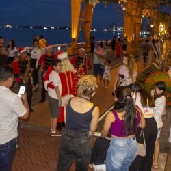 Estação das Docas celebra o Natal com cortejos, bandinha e visitas do Papai Noel
